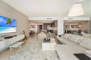 68 SE 6th St, Miami, FL 33131, Sold 05/24/22