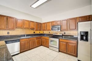 664 SE 30th Terrace, Homestead, FL 33033, Sold 05/17/22
