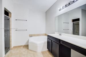 664 SE 30th Terrace, Homestead, FL 33033, Sold 05/17/22