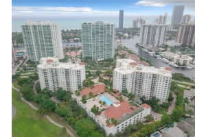 20000 E Country Club Dr, Aventura, FL 33180, Sold 04/15/22