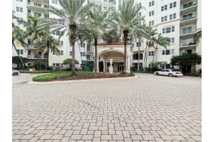 20000 E Country Club Dr, Aventura, FL 33180, Sold 04/15/22