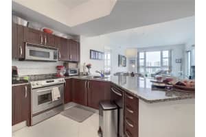 20000 E Country Club Dr, Aventura, FL 33180, Sold 04/15/22