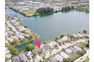 5812 N Plum Bay Pkwy, Tamarac, FL 33321, Sold 02/28/22