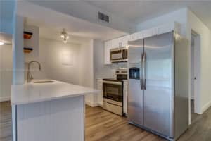 9371 Fontainebleau Blvd APT I104, Miami, FL 33172, Sold 03/30/22