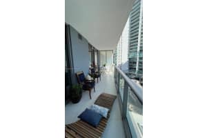 Brickell House, 1300 Brickell Bay Dr, Miami, FL 33131, Sold 05/04/22
