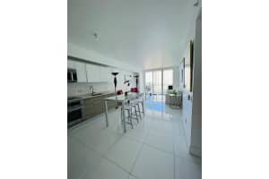 Brickell House, 1300 Brickell Bay Dr, Miami, FL 33131, Sold 05/04/22