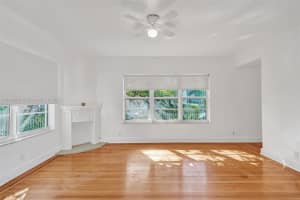 935 10th St, Miami Beach, FL 33139, Sold 03/11/22
