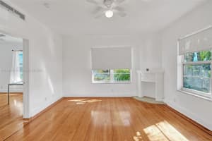 935 10th St, Miami Beach, FL 33139, Sold 03/11/22