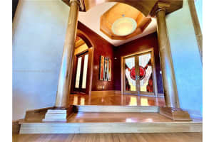 492 Sweet Bay Ave, Plantation, FL 33324, Sold 04/14/22