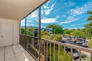 8760 SW 133rd Avenue Rd APT 412, Miami, FL 33183, Sold 03/04/22