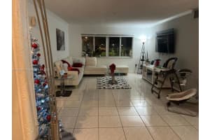 14830 Naranja Lakes Blvd, Homestead, FL 33032, Sold 05/09/22