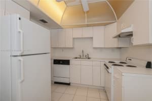 3725 S Ocean Dr, Hollywood, FL 33019, Sold 03/17/22