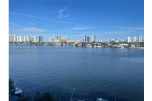 16570 NE 26th Ave #5i, North Miami Beach, FL 33160, Sold 03/14/22
