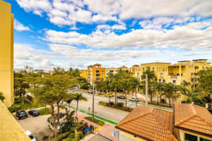 90 Alton Rd APT 511, Miami Beach, FL 33139, Sold 03/16/22