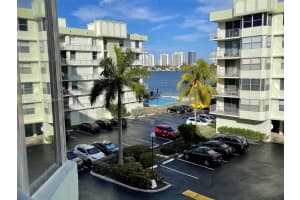16565 NE 26th Ave #4i, Aventura, FL 33160, Sold 03/09/22