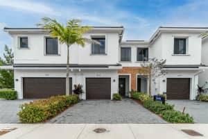 10836 SW 235th St, Princeton, FL 33032, Sold 05/31/22