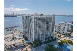 7601 E Treasure Dr APT 2124, North Bay Village, FL 33141, Sold 03/31/22