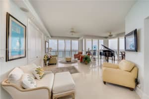16425 Collins Ave, Sunny Isles Beach, FL 33160, Sold 04/12/22