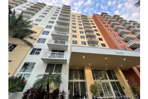 18800 NE 29th Ave, Miami, FL 33180, Sold 02/28/22