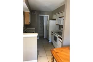 2300 NW 33rd St APT 910, Oakland Park, FL 33309, Sold 04/13/22
