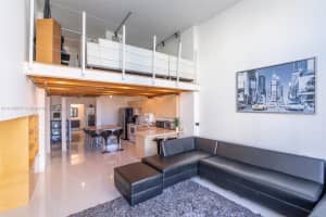5445 Collins Ave #11, Miami Beach, FL 33140, Sold 02/17/22
