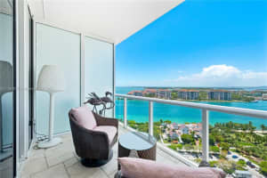 100 South Pointe Dr, Miami Beach, FL 33139, Sold 03/19/22