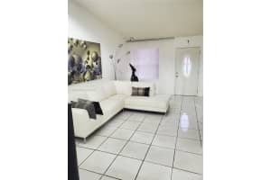 2379 W 73rd Pl 3 a, Hialeah, FL 33016, Sold 04/21/22