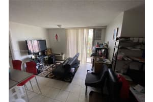 16450 NW 2nd Ave APT 309, Miami, FL 33169, Sold 04/01/22