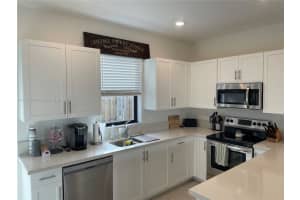 1622 SW 28th Ct, Fort Lauderdale, FL 33315, Sold 04/01/22