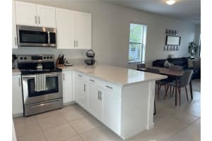 1622 SW 28th Ct, Fort Lauderdale, FL 33315, Sold 04/01/22
