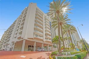17275 Collins Ave, Sunny Isles Beach, FL 33160, Sold 04/15/22