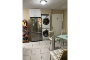 8860 Fontainebleau Blvd APT 303, Miami, FL 33172, Sold 04/01/22