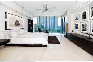 333 Las Olas Way, Fort Lauderdale, FL 33301, Sold 04/12/22