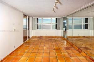 2555 Collins Ave, Miami Beach, FL 33140, Sold 04/11/22