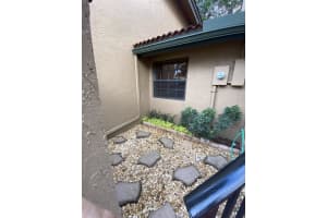 9139 W Sunrise Blvd, Plantation, FL 33322, Sold 03/17/22