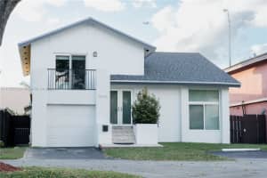 1005 NW 106th Ave, Miami, FL 33172, Sold 03/21/22