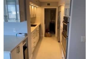 6917 Collins Ave APT 1114, Miami Beach, FL 33141, Sold 04/27/22