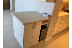 6917 Collins Ave APT 1114, Miami Beach, FL 33141, Sold 04/27/22