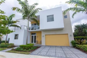10130 NW 74th Terrace, Doral, FL 33178, Sold 03/25/22