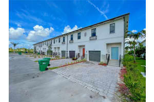 750 SW 12th St, Florida City, FL 33034, Sold 03/17/22