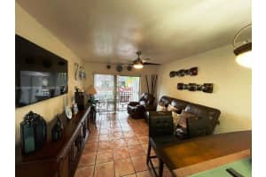 11275 SW 88th St k203, Miami, FL 33173, Sold 04/21/22