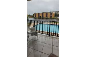 4717 NW 7th St, Miami, FL 33126, Sold 03/04/22