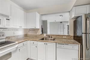 1350 SE 3rd Ave APT 405, Dania Beach, FL 33004, Sold 03/21/22
