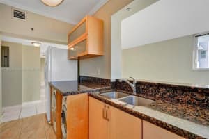 2457 Collins Ave APT 1003, Miami Beach, FL 33140, Sold 06/28/22