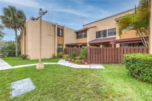 201 W Park Dr, Miami, FL 33172, Sold 03/08/22