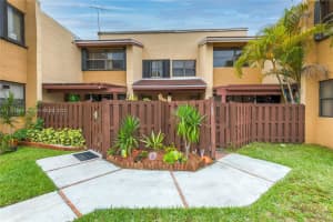 201 W Park Dr, Miami, FL 33172, Sold 03/08/22