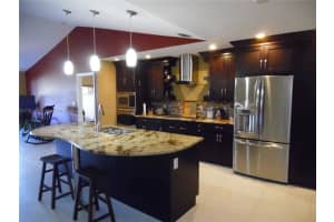 11439 SW 86th Ln, Miami, FL 33173, Sold 03/17/22