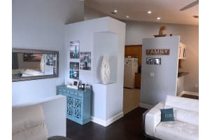 7480 S Aragon Blvd, Sunrise, FL 33313, Sold 03/04/22