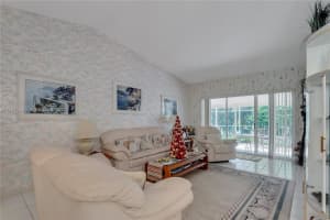 9800 SW 215th Terrace, Cutler Bay, FL 33189, Sold 05/20/22