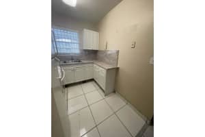 6215 W 20th Ave APT 320, Hialeah, FL 33012, Sold 04/05/22